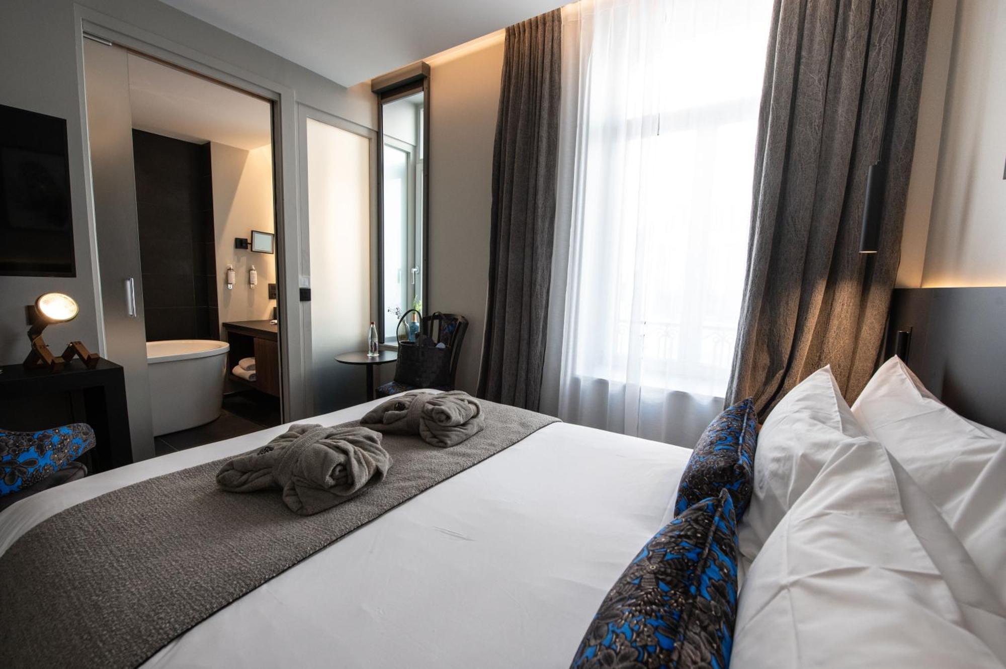 Best Western Premier Le Chapitre Hotel And Spa Ремирмонт Екстериор снимка