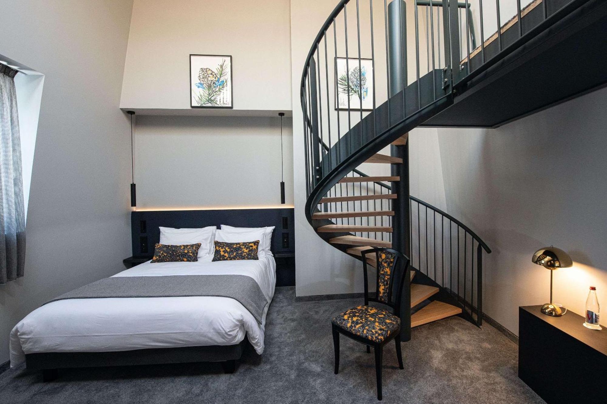Best Western Premier Le Chapitre Hotel And Spa Ремирмонт Екстериор снимка