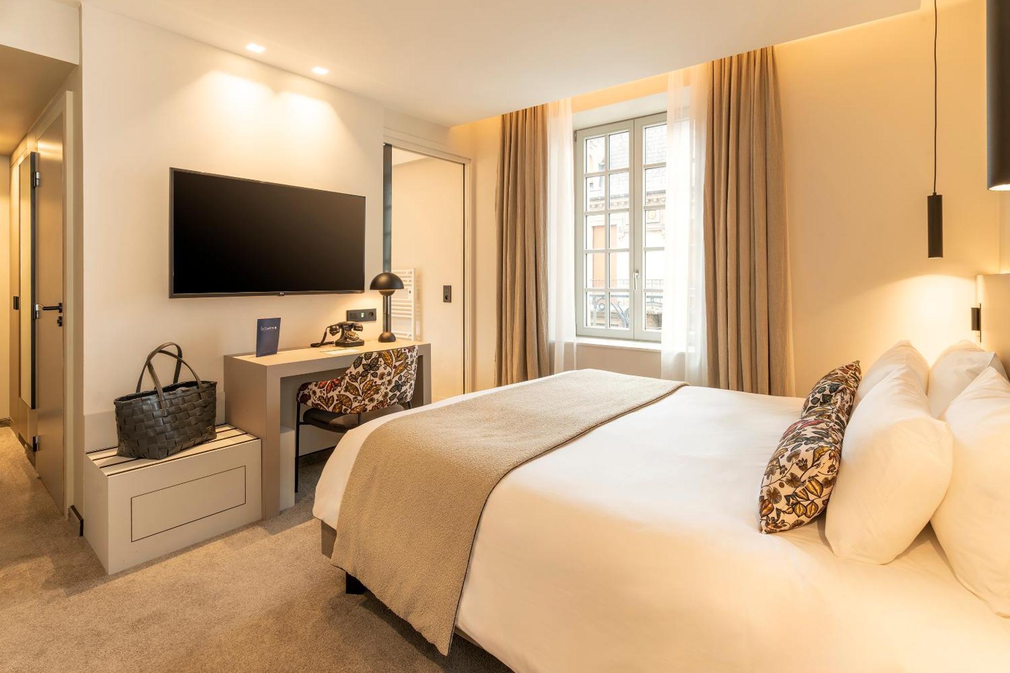 Best Western Premier Le Chapitre Hotel And Spa Ремирмонт Екстериор снимка